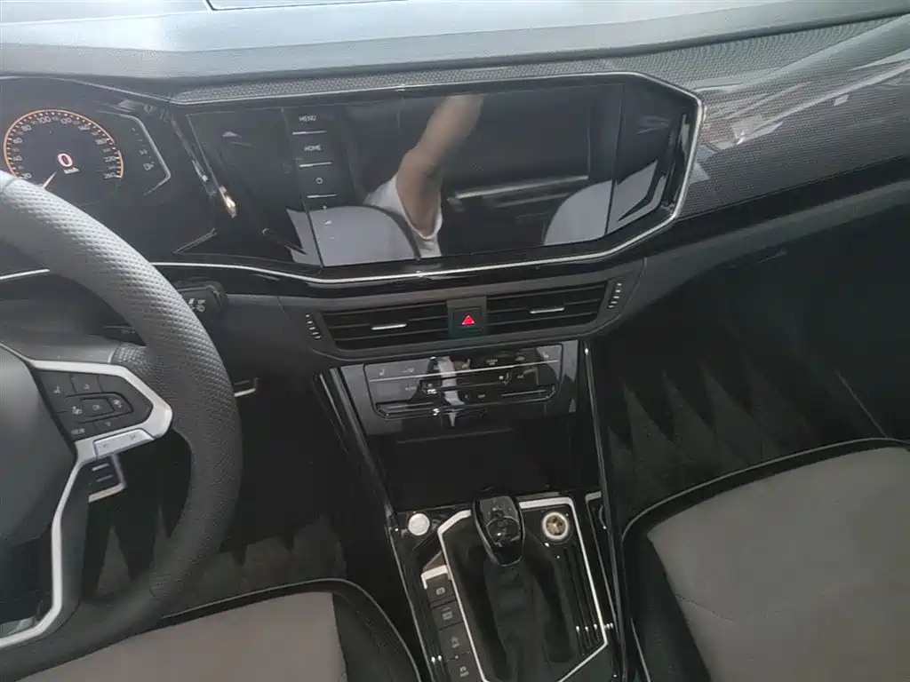 Volkswagen Tayron X 2020 330TSI 2WD Premium Smart Edition фото 13