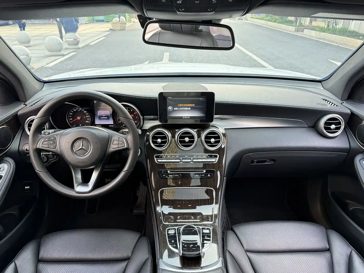 Mercedes-Benz GLC 2016 GLC 260 4MATIC Luxury фото 9
