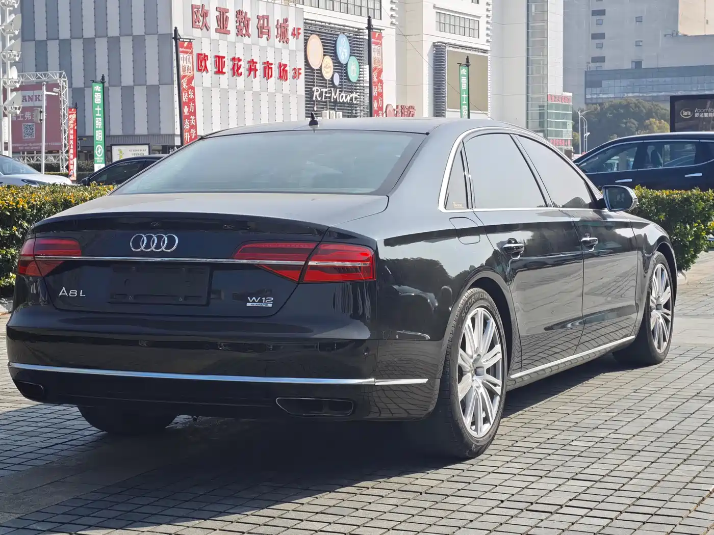 Audi A8 2014 A8L 6.3 FSI W12 quattro Flagship фото 6