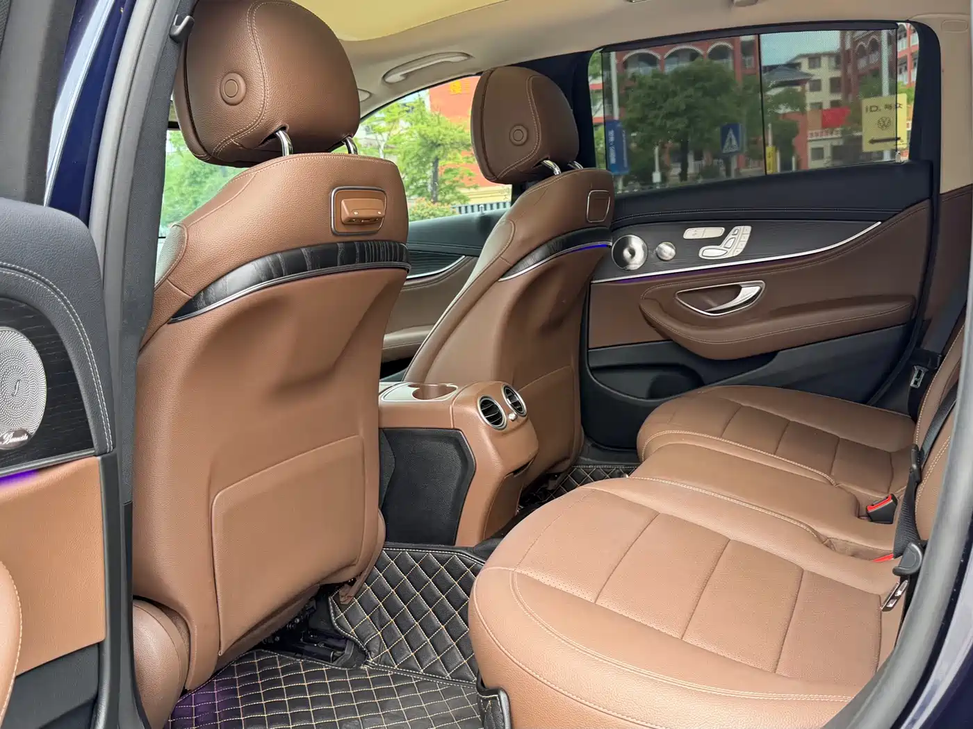 Mercedes-Benz E-Class 2020 E 300 L Sport Fashion Model фото 7