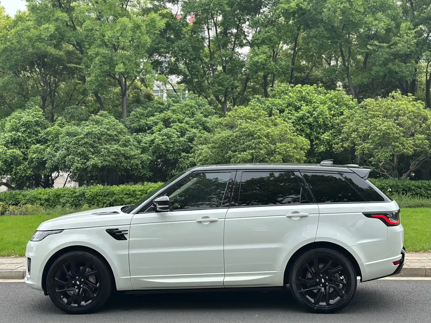 Land Rover Range Rover Sport 2018 3.0 SC V6 HSE DYNAMIC фото 3