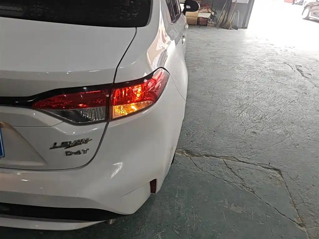 Toyota Levin 2022 185T CVT Luxury Edition фото 8
