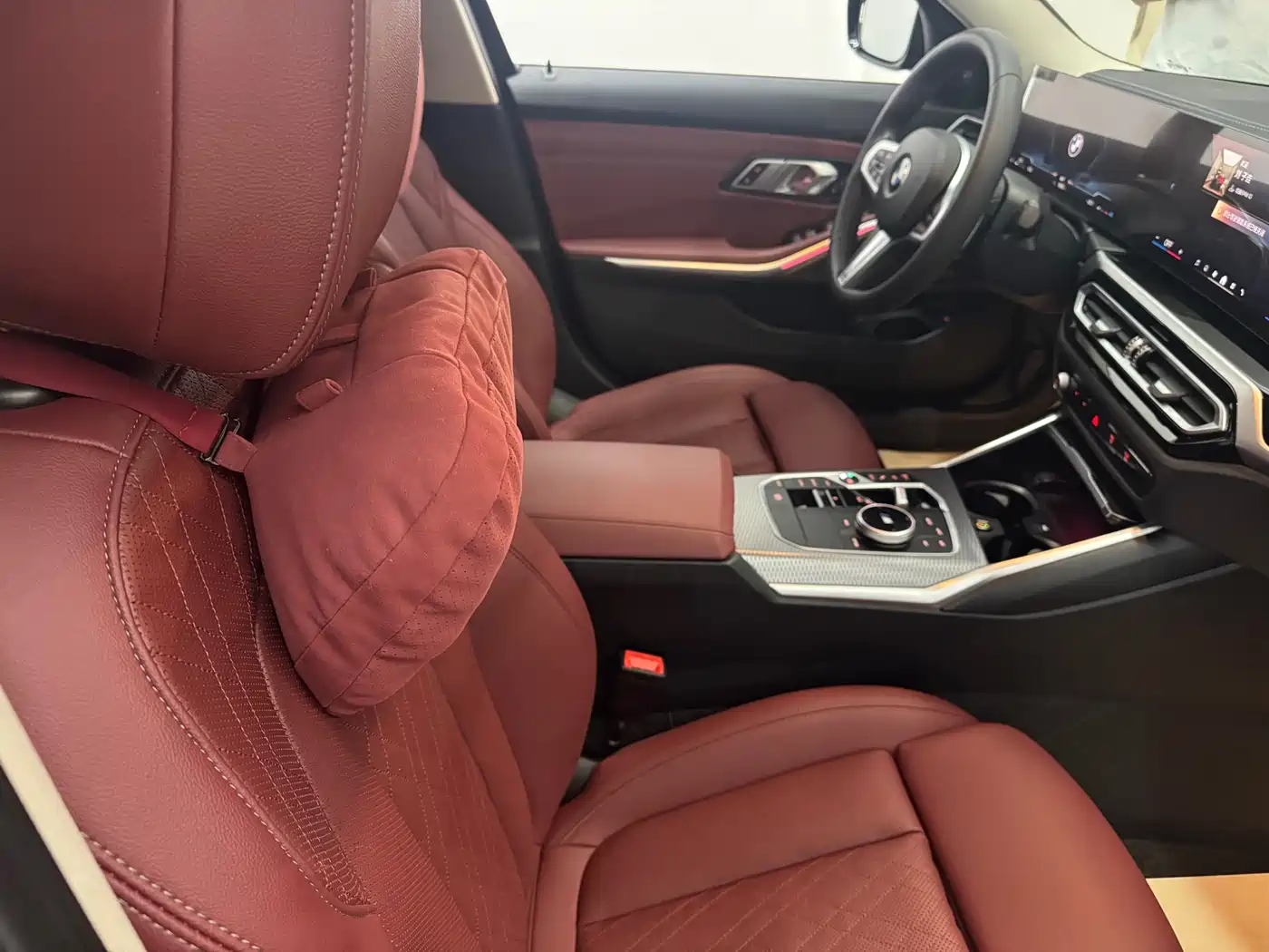 BMW 3 Series 2024 325i M Sport Shadowline Package фото 9
