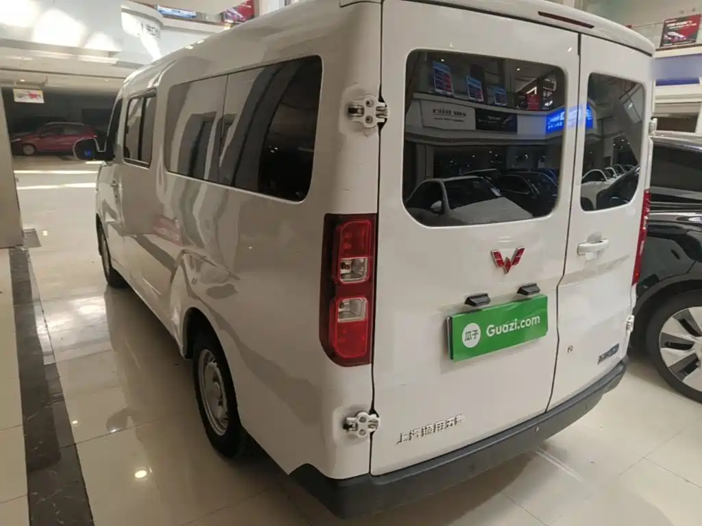 Wuling Motors Wuling Yangguang 2025 2024 300KM Comfort Bus Version 75kW