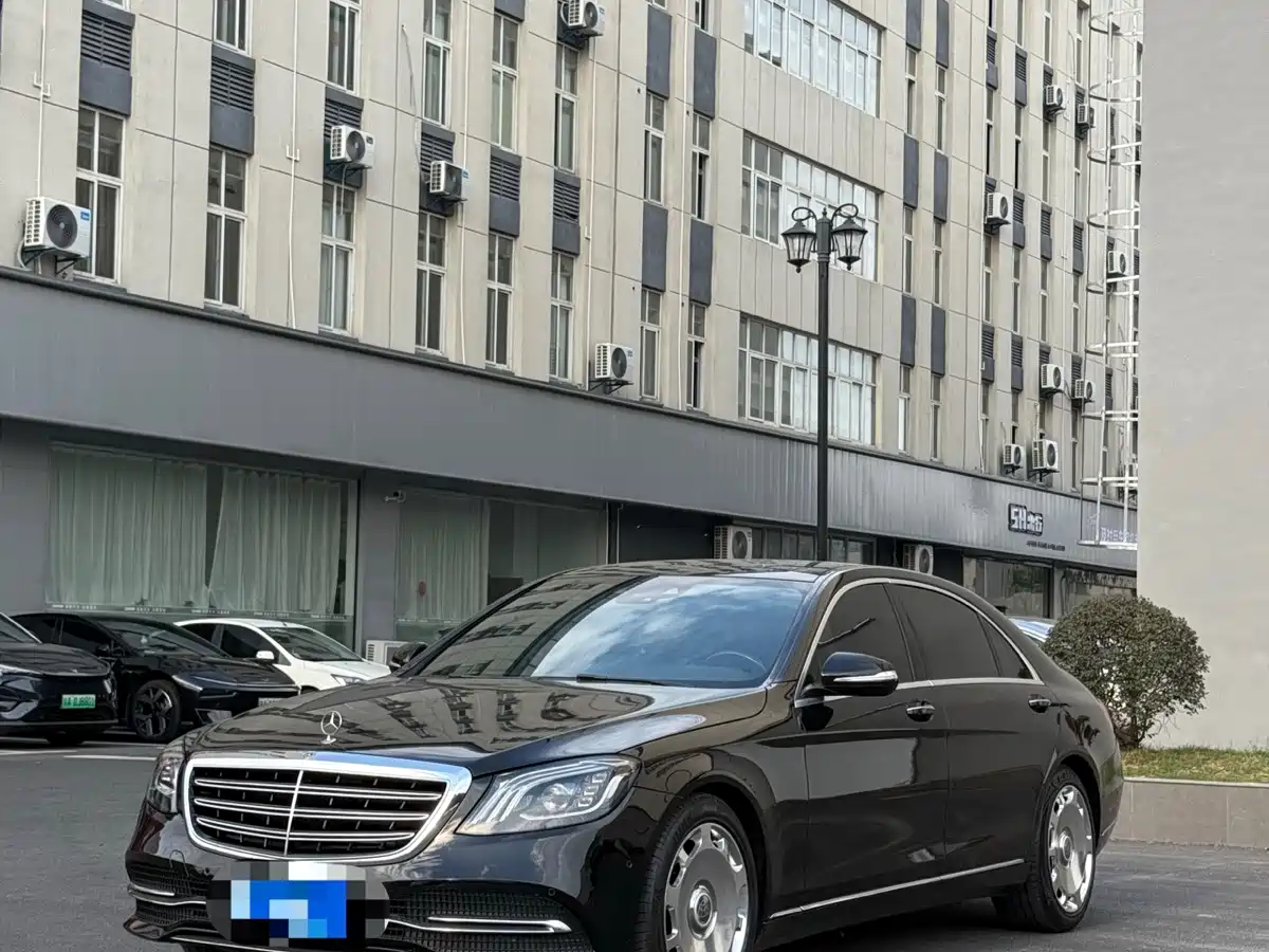 Фото 3 - Mercedes-Benz S-Class