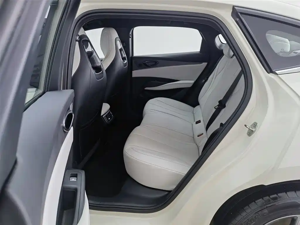 BYD SEAL 06 NEW ENERGY