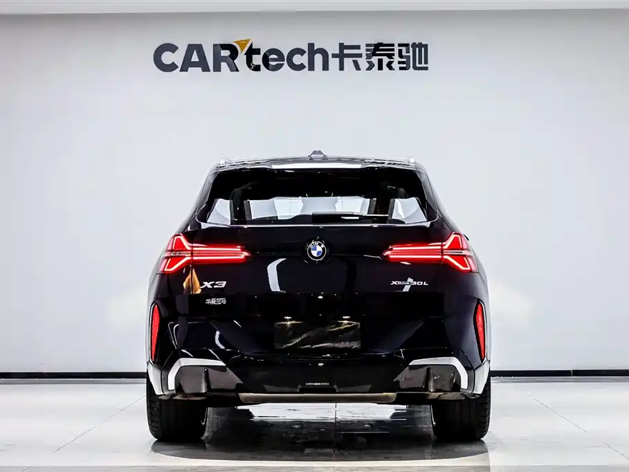 BMW X3 2025 xDrive30L Premium Model M Sport Black Package фото 5