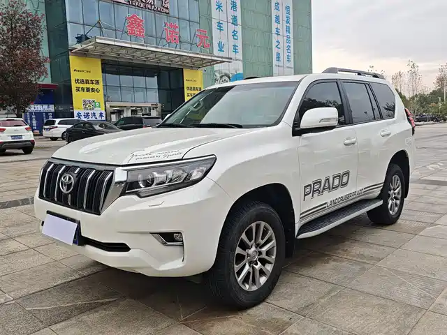 TOYOTA PRADO