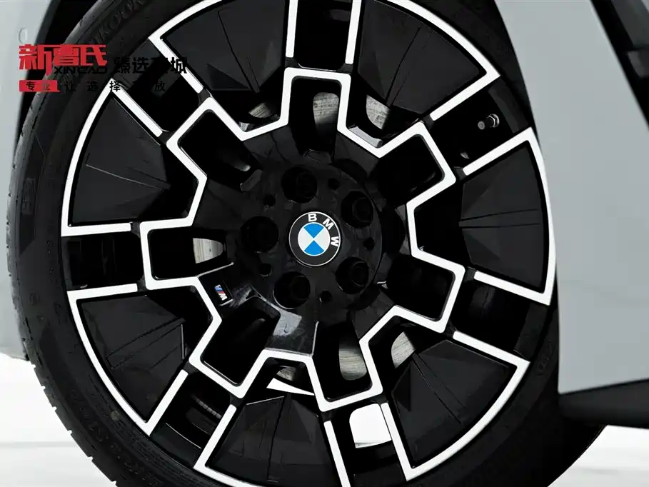 BMW 4 Series 2024 430i Gran Coupe M Sport Shadowline Package фото 7