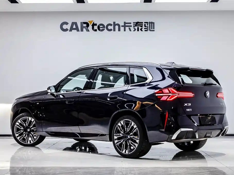 BMW X3 2025 xDrive30L Premium Model M Sport Black Package фото 4