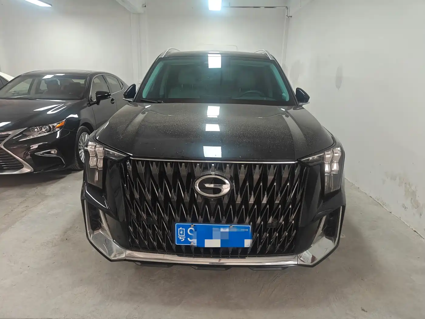GAC Trumpchi Trumpchi GS8 2022 Hybrid Series 2.0TM 4WD Premium Edition (7-Seater) фото 2