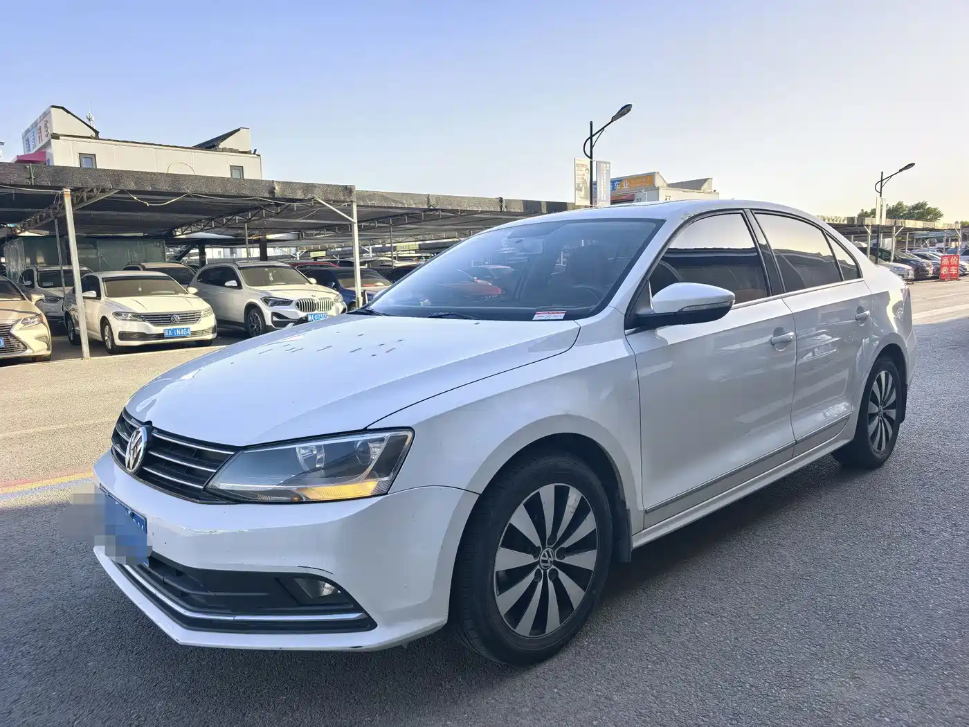Volkswagen Sagitar 2017 1.6L Automatic Comfort