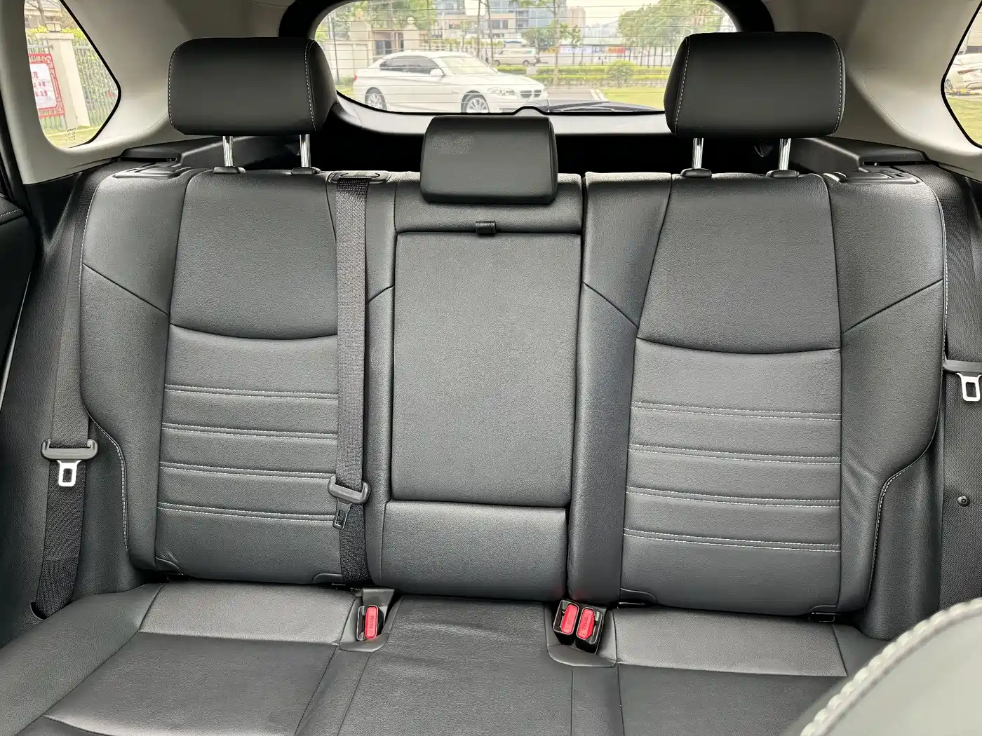 Toyota RAV4 Rongfang 2023 2.0L CVT FWD Style Plus Edition фото 26
