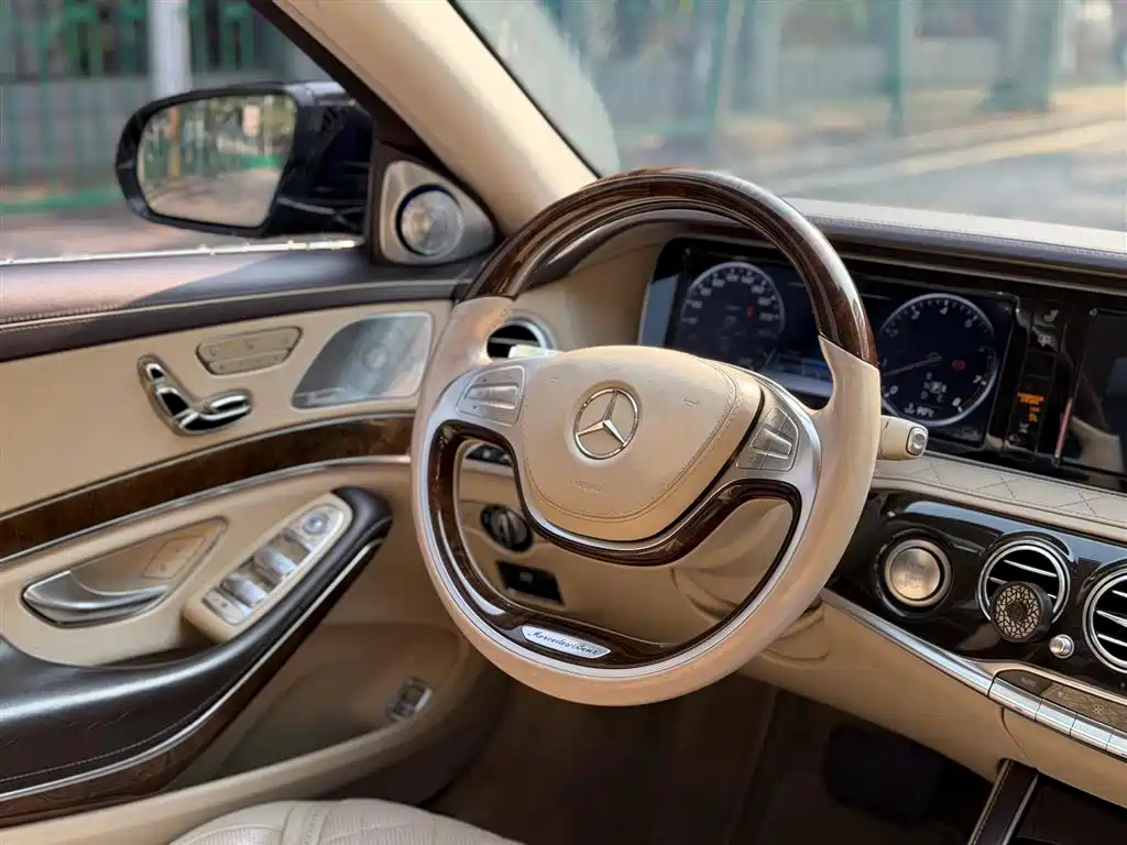 Mercedes-Benz Maybach S-Class 2015 S 600 фото 6