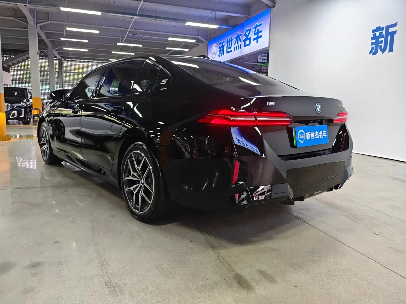 BMW i5 2025 eDrive 40L M Sport Package фото 13
