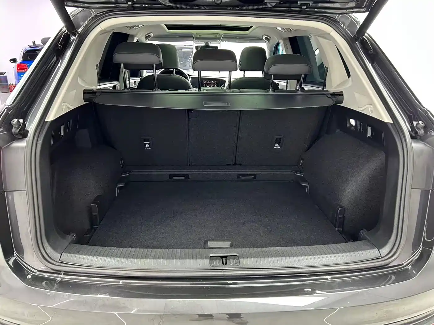 Volkswagen Tayron 2022 280TSI 2WD Luxury Smart Connect Edition фото 19