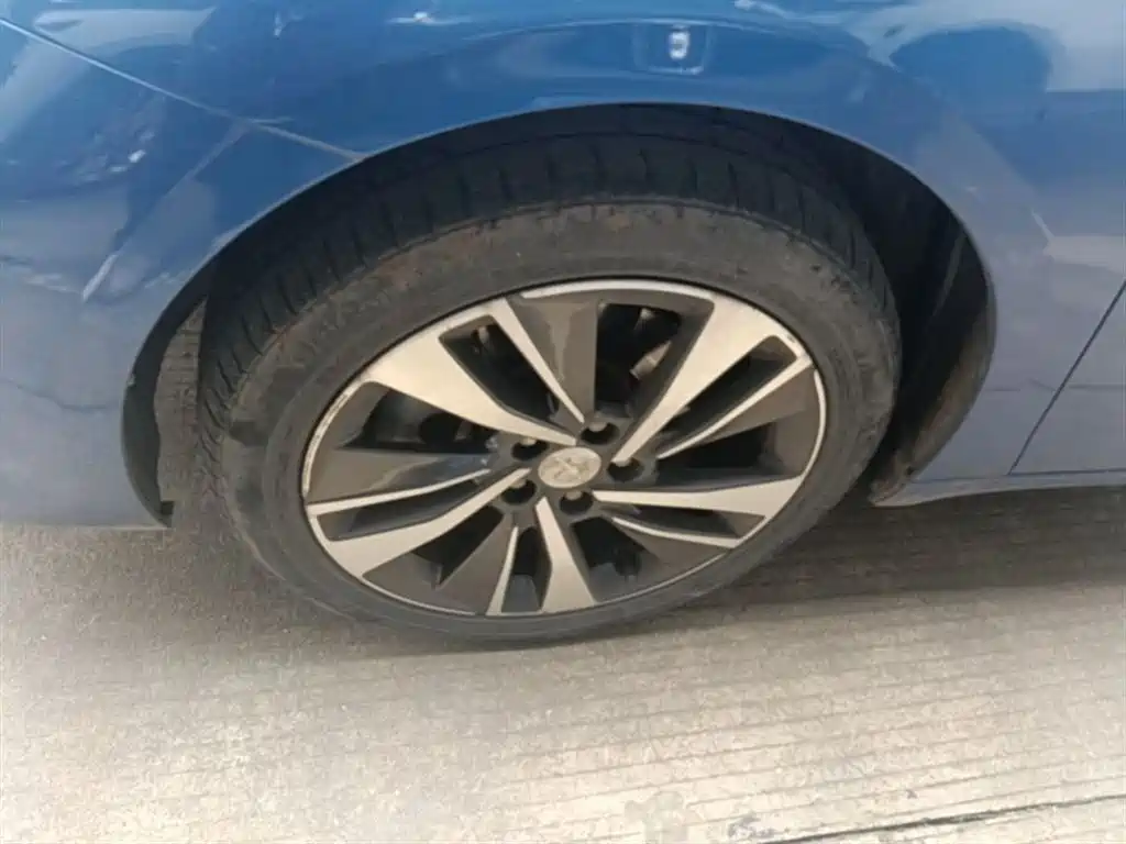 Peugeot 408 2019 350THP Automatic Luxury Edition China V фото 23