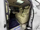 Фото 9 - Toyota Vellfire