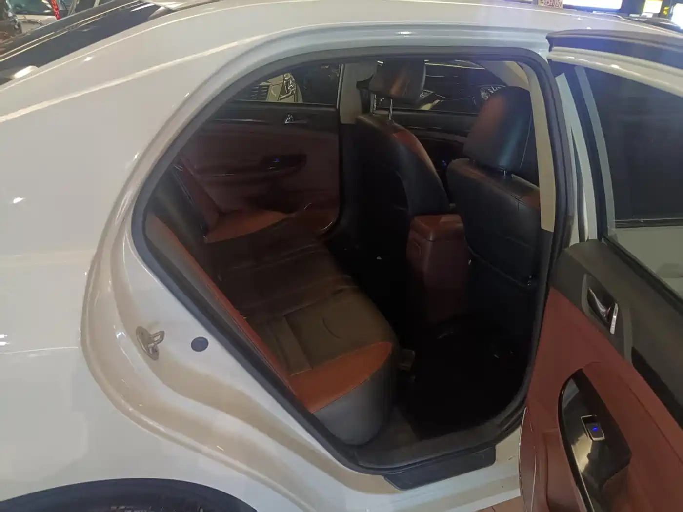 BYD Surui 2015 Facelift 1.5L Manual Luxury фото 6