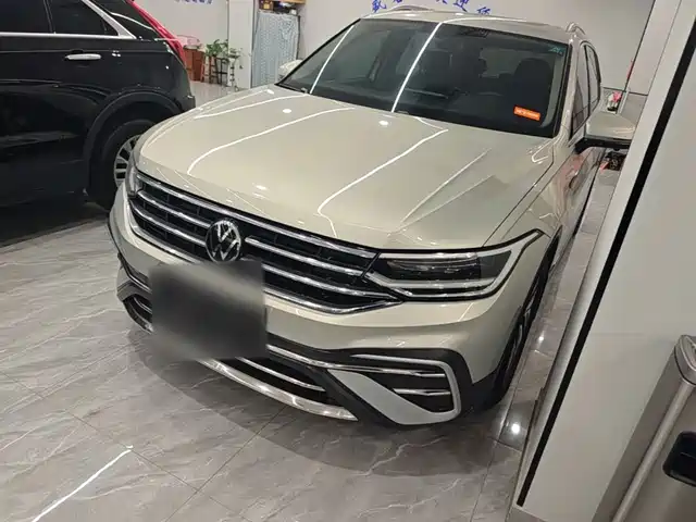 Volkswagen Tiguan L 330TSI, автомат, FWD Smart Enjoy