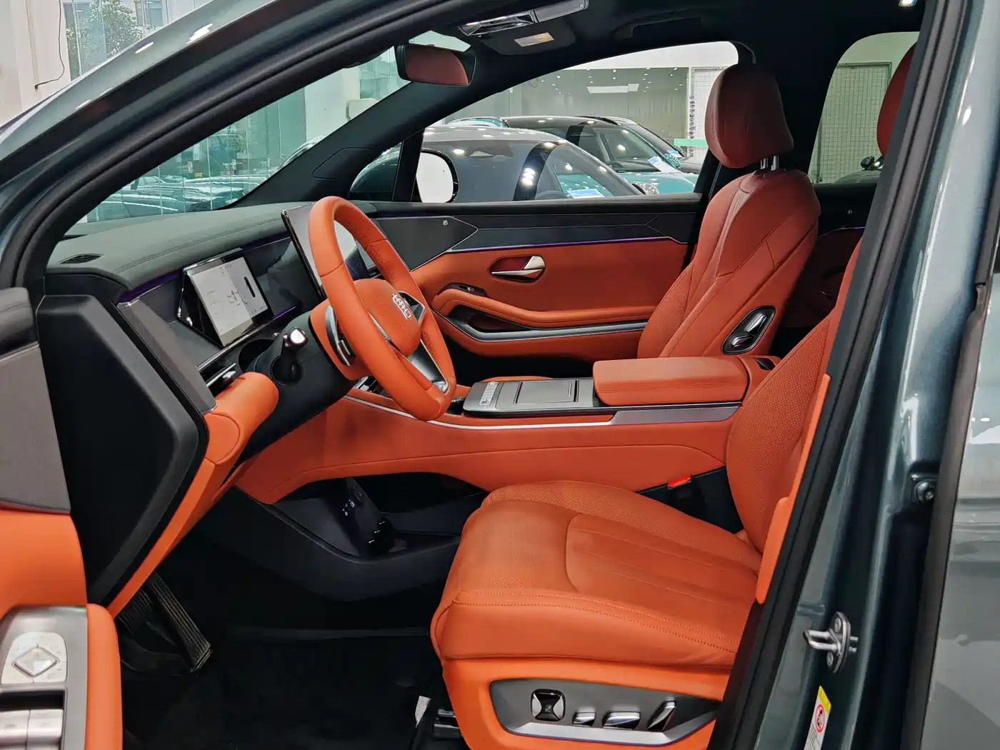 BYD Tang L 2025 2025 DM 175KM Drone Player Edition