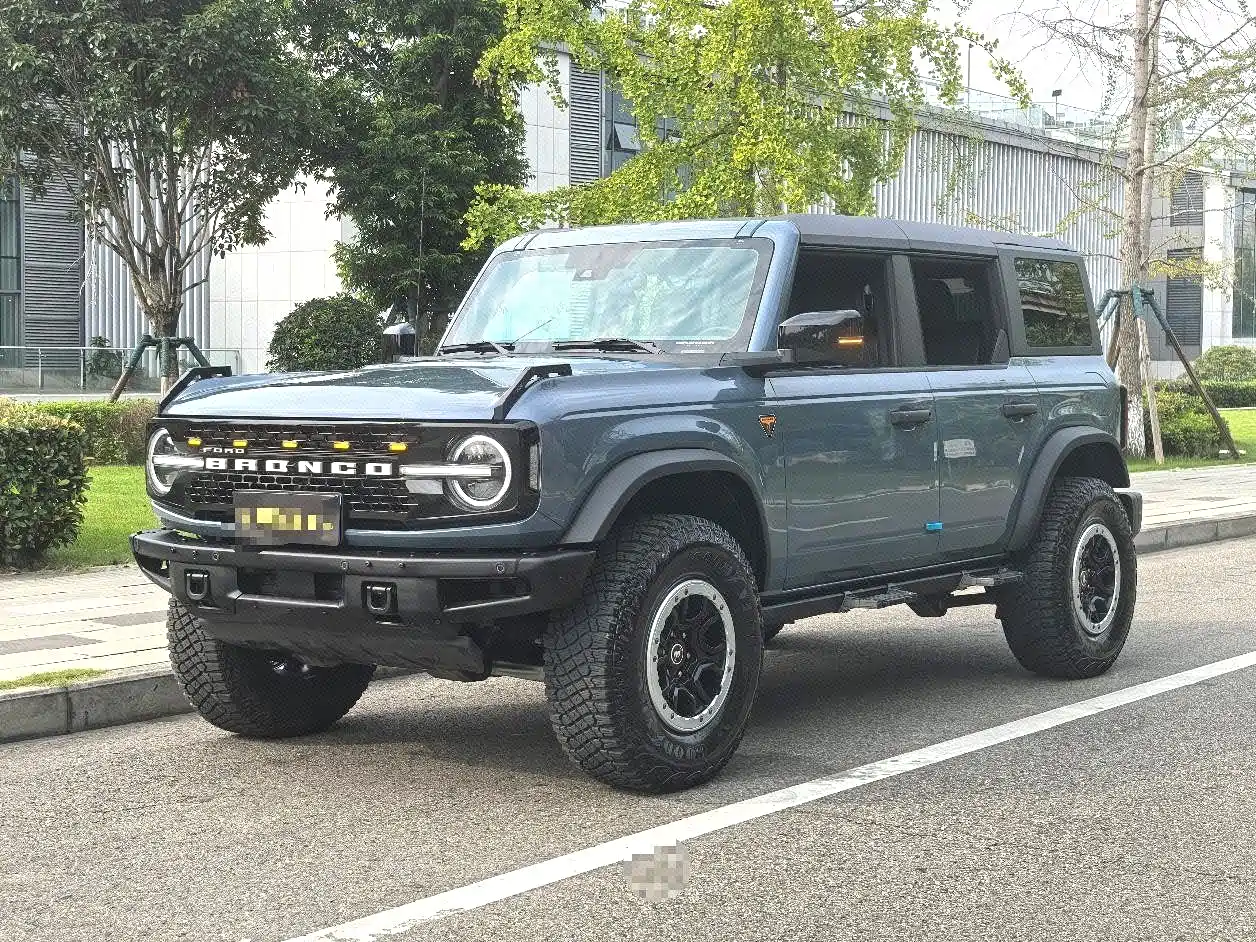 Ford Bronco 2025 2024 2.3T Badlands