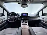Фото 6 - Toyota Granvia