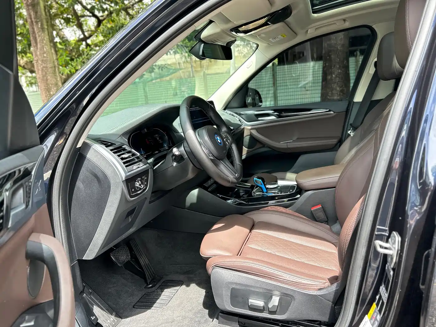 Фото 6 - BMW iX3