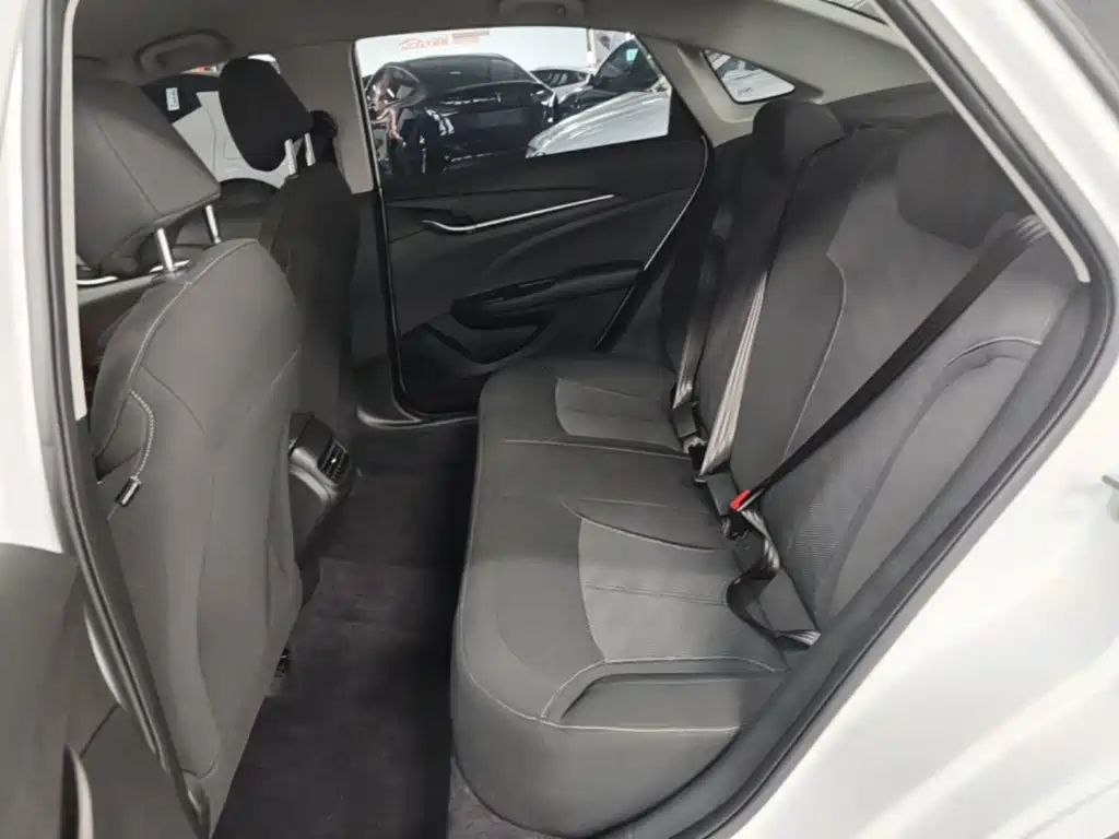 Фото 17 - Buick Excelle