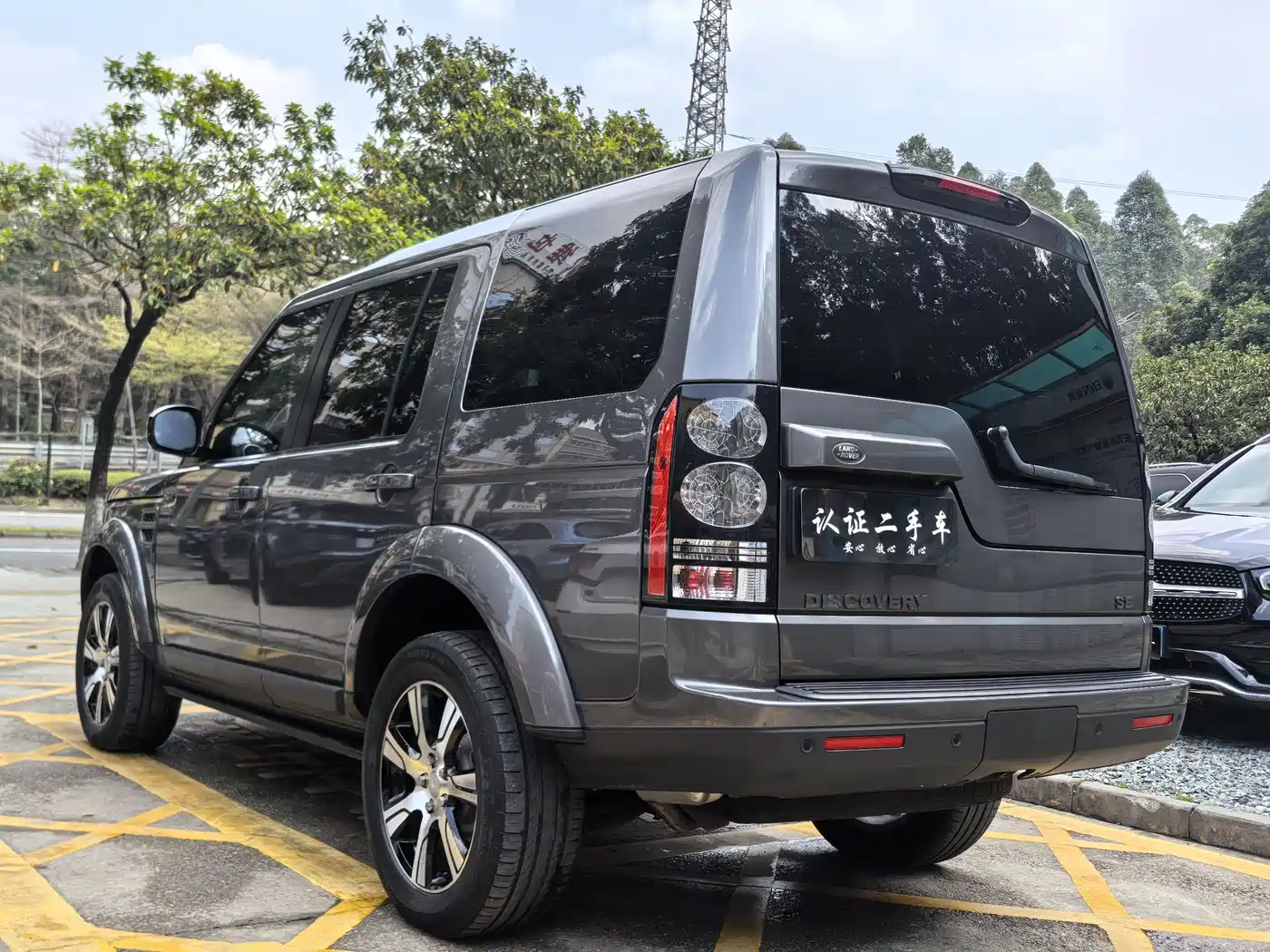 Land Rover Discovery 2015 3.0 SC V6 SE фото 5