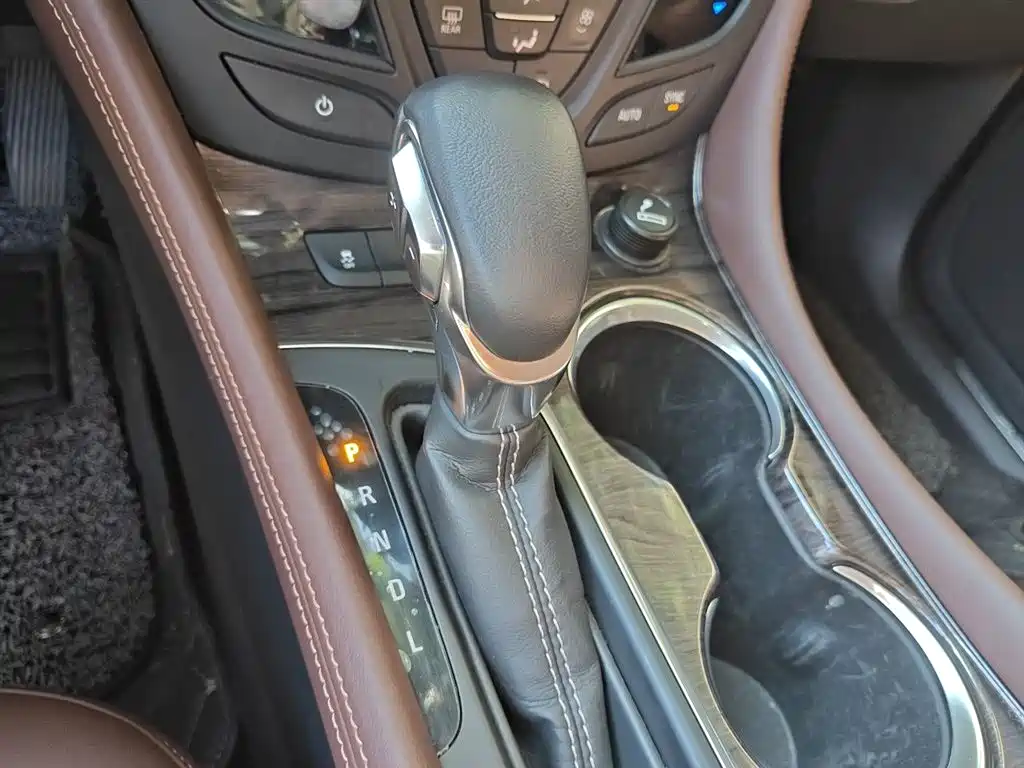 Buick Envision Plus 2016 28T 4WD Elite фото 11