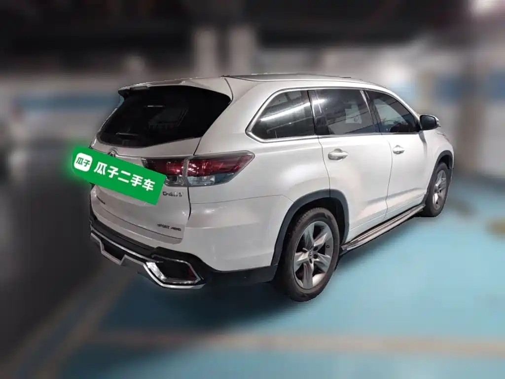 Toyota Highlander 2015 2.0T AWD Luxury Edition 7-seater фото 5