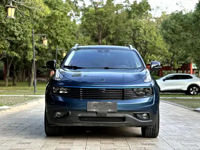 Lynk & Co 01 2019 2.0T 2WD Shine Pro Version China VI — фото 2