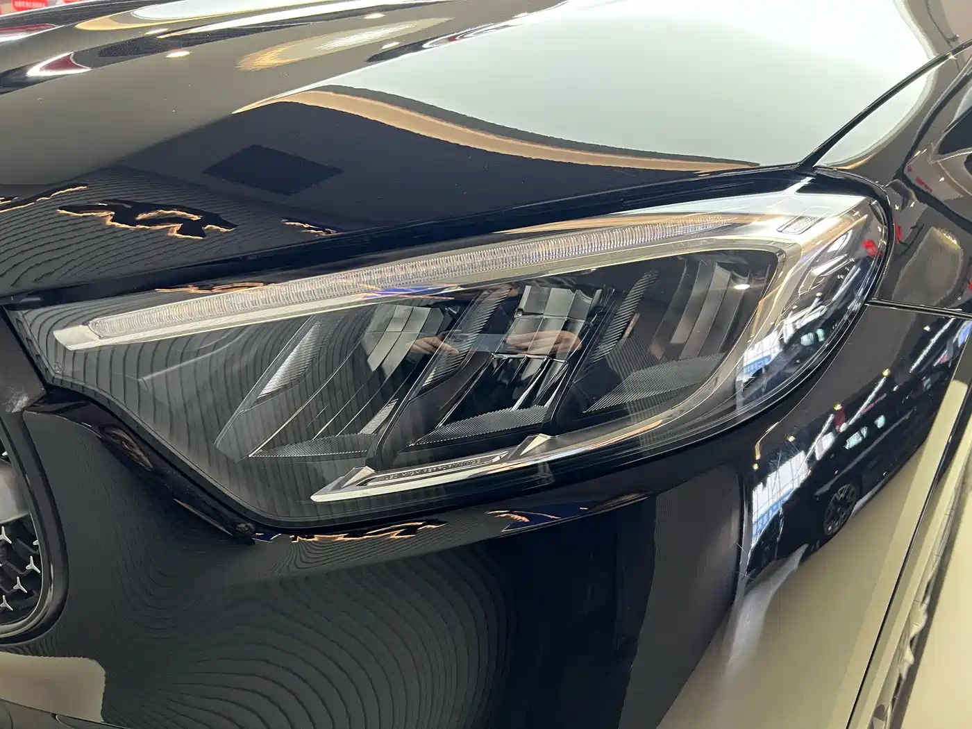 Mercedes-Benz GLC 2025 Model Year GLC 260 L 4MATIC Luxury фото 6