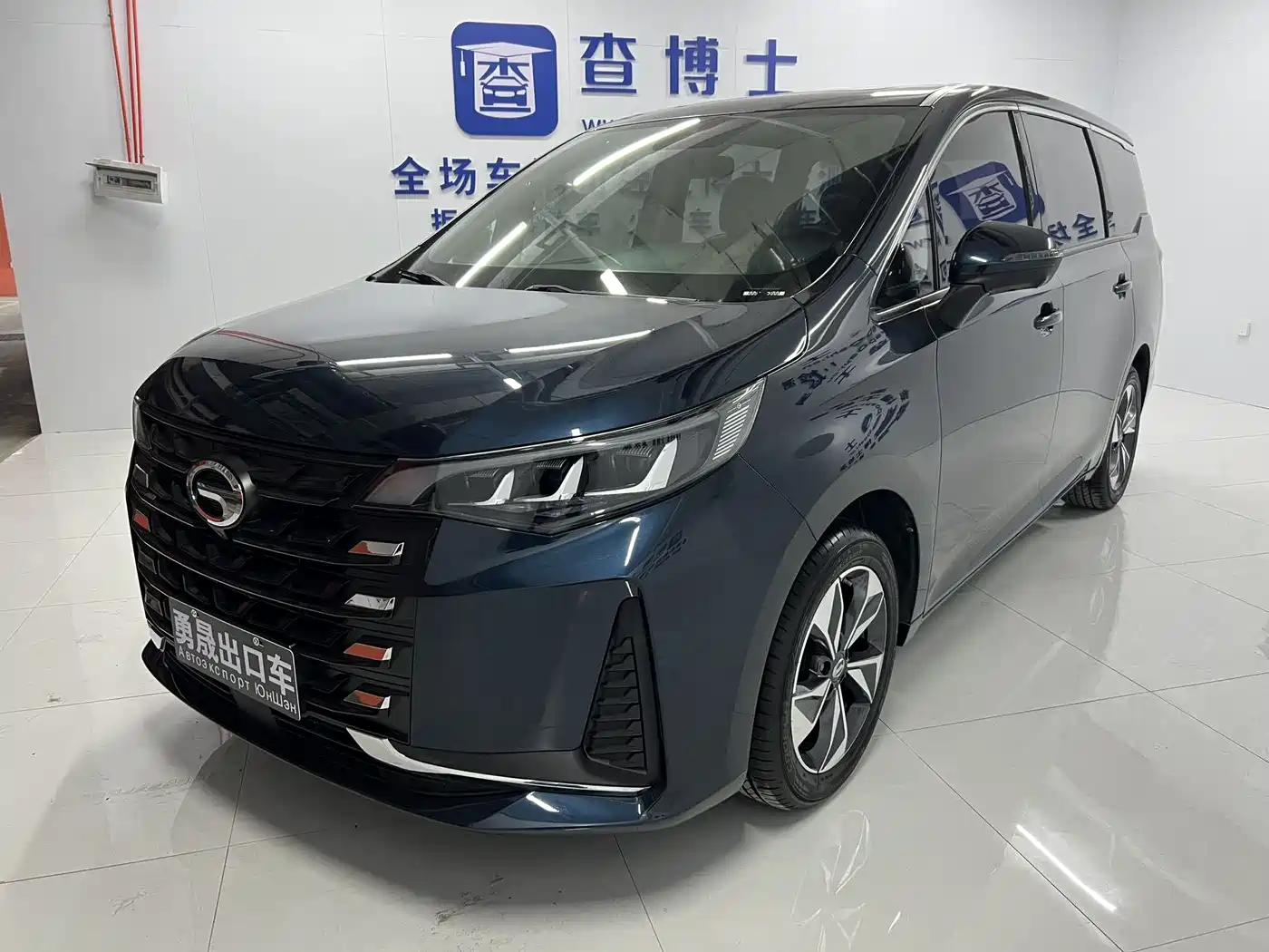 GAC Trumpchi Trumpchi M6 2021 270T DCT Premium Edition (7-seater)