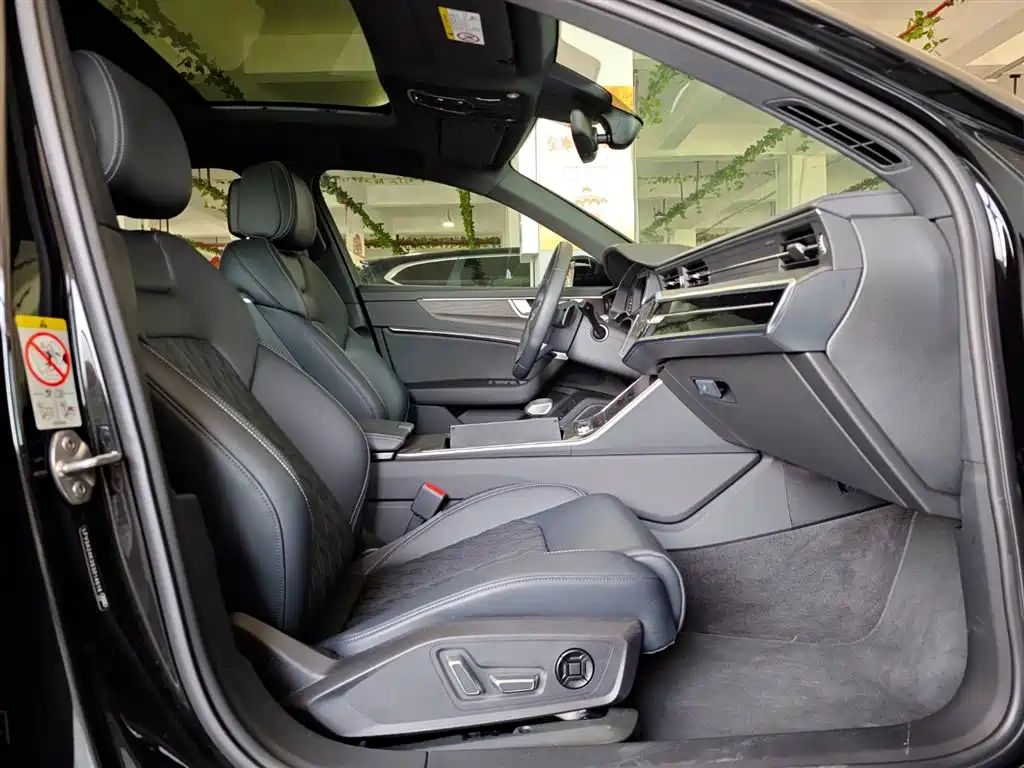 Audi A6L 2025 45 TFSI quattro Premium Sport фото 26
