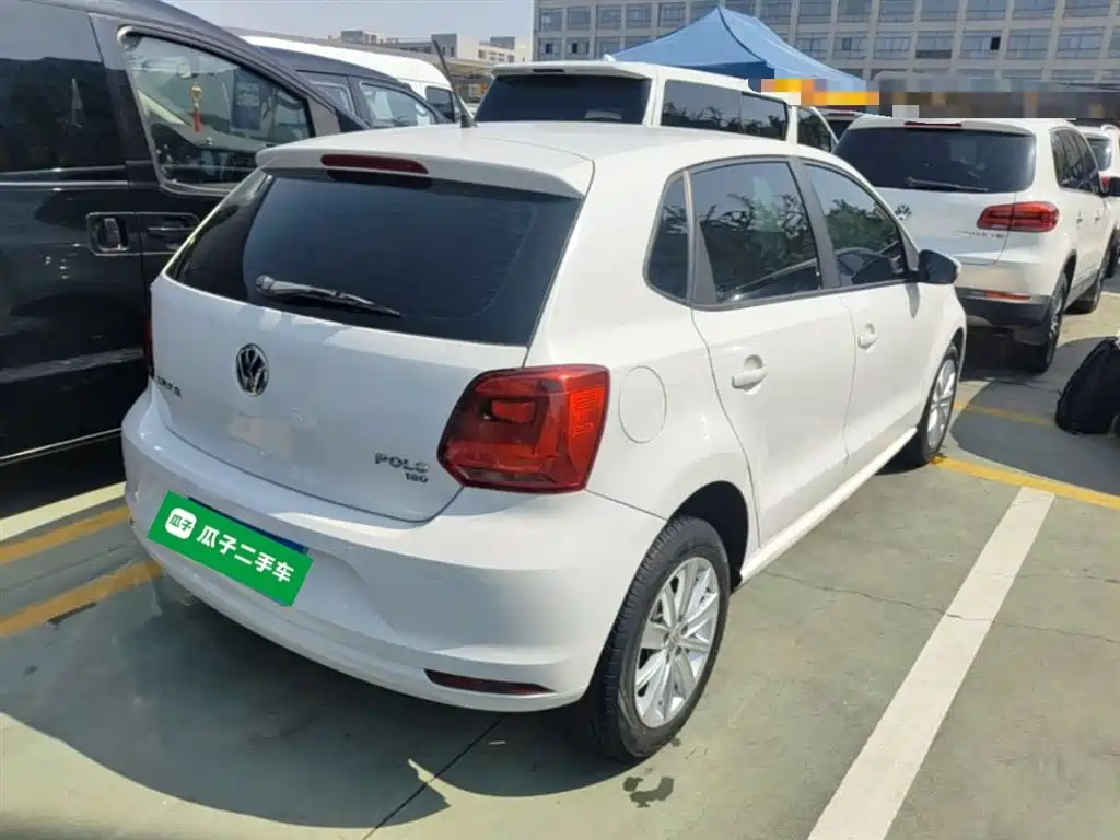 Volkswagen Polo 2016 1.6L Automatic Comfort фото 7