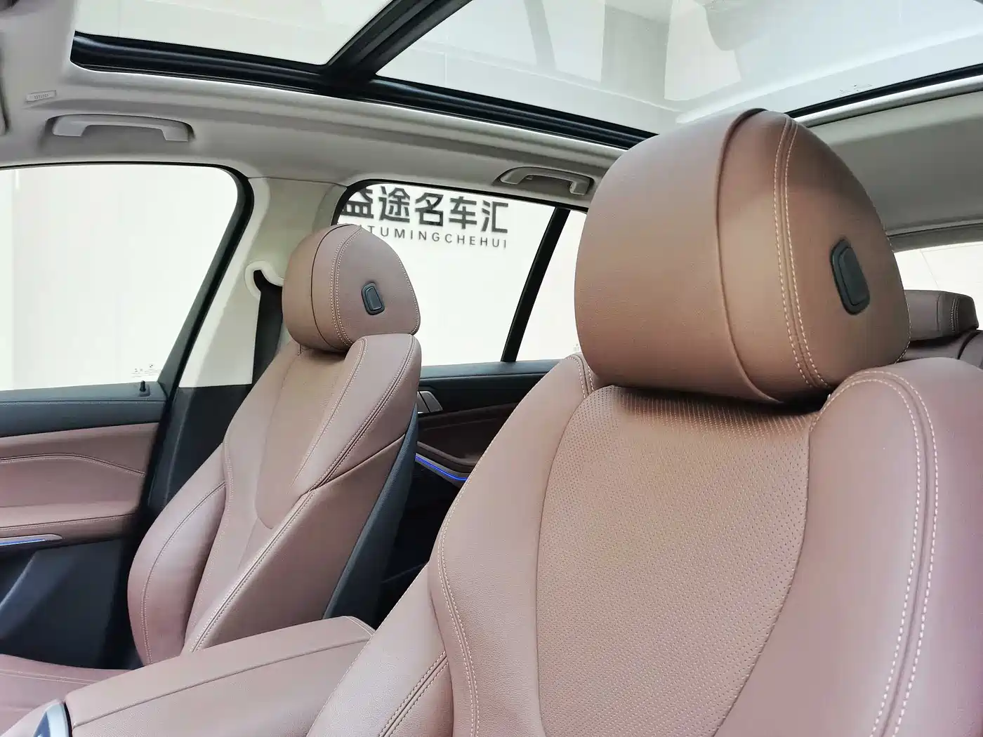 BMW X5 (Import) 2020 xDrive40i M Sport Package фото 11