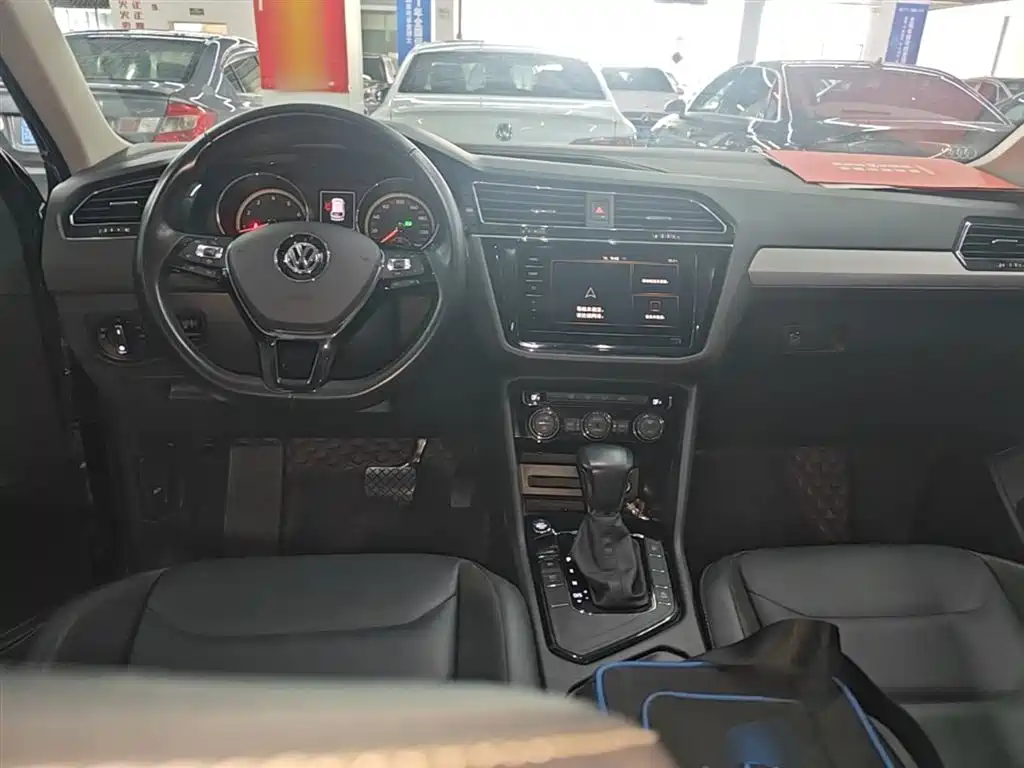 Volkswagen Tiguan L 2019 330TSI Automatic 2WD Panorama Comfort Edition China VI фото 10