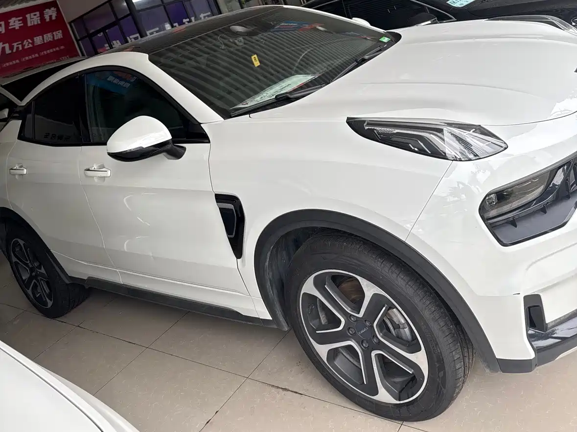 Lynk & Co 05 2020 2.0TD 4WD Power Plus фото 3