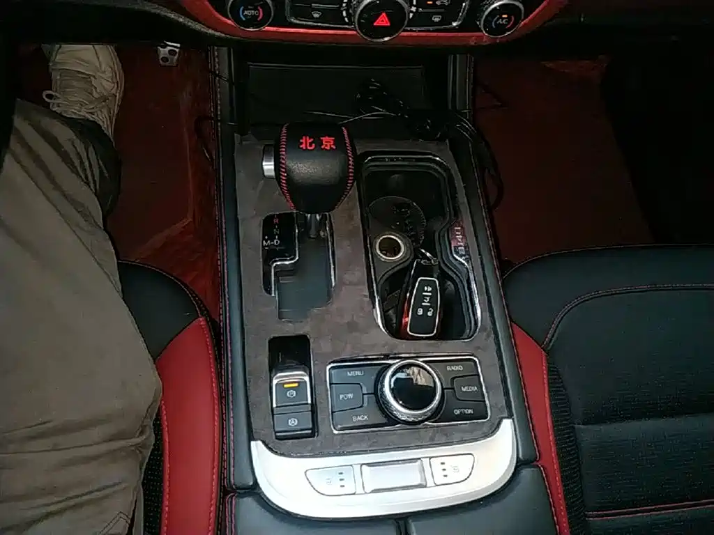 BAIC ORV Beijing Offroad BJ40 2019 Facelift 2.0T Automatic 4WD Urban Hunter Premium China V фото 14