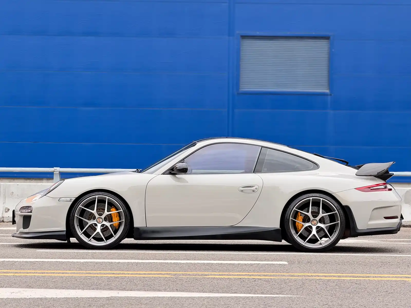Photo 2 - Porsche 911