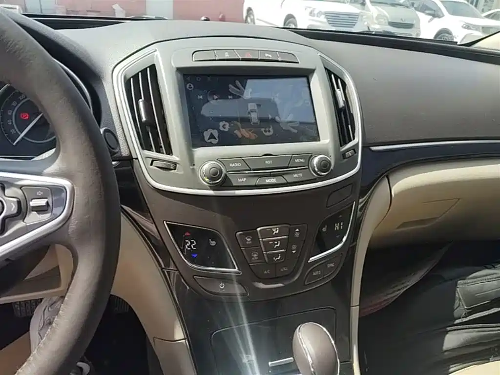 Buick Regal 2014 2.0L Elite Fashion Type фото 13