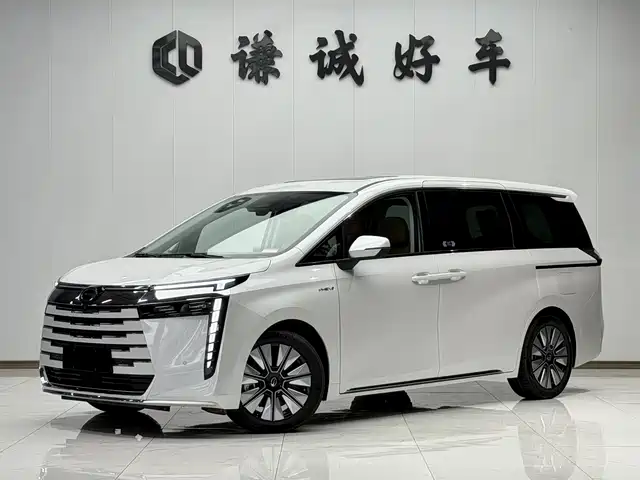  GAC Trumpchi Trumpchi E8 NEV 2024 150km Soaring Dragon Starlight+