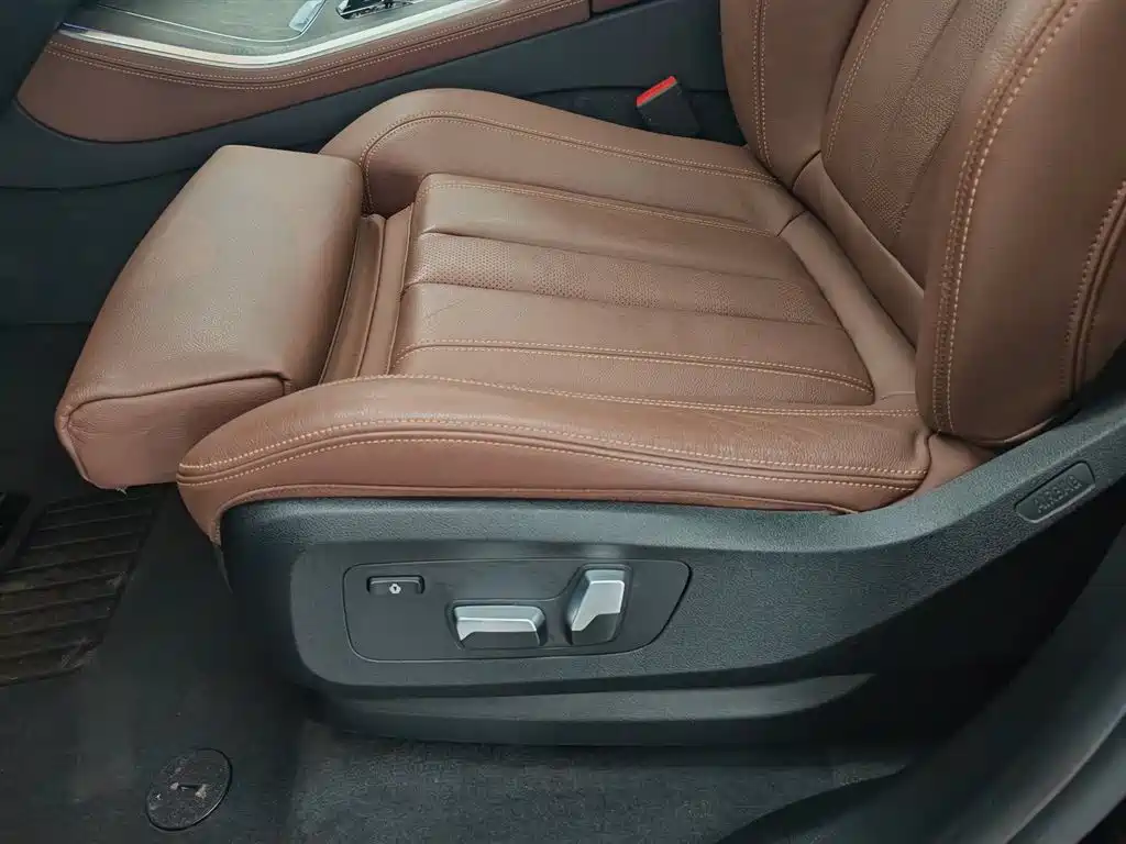 BMW X5 (Import) 2019 xDrive40i M Sport Package фото 20
