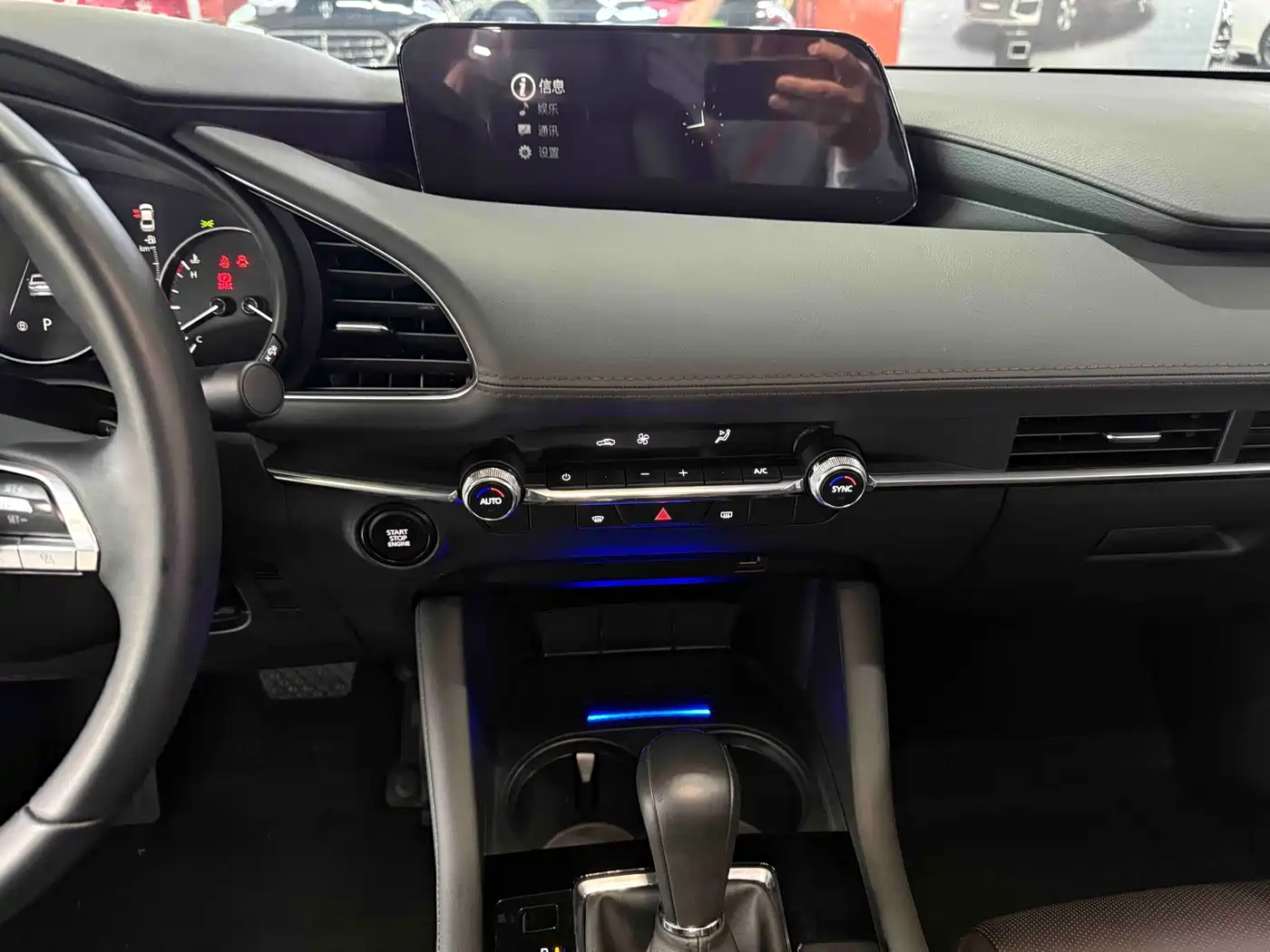 MAZDA 3 ANGKESAILA