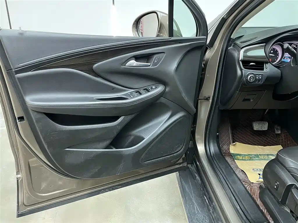 Buick Envision Plus 2018 20T 2WD Leading фото 12