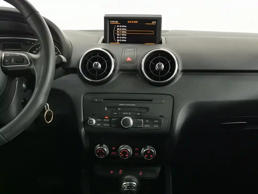 Audi A1 2014 30 TFSI Sportback Comfort фото 12