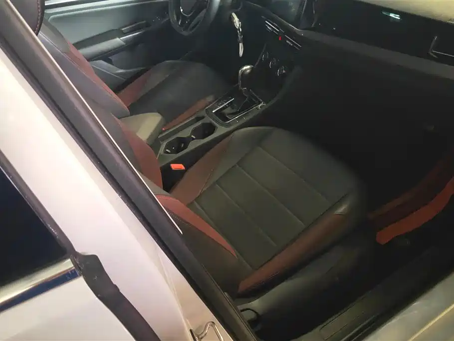 Volkswagen Bora 2019 1.5L Automatic Comfort Type фото 8