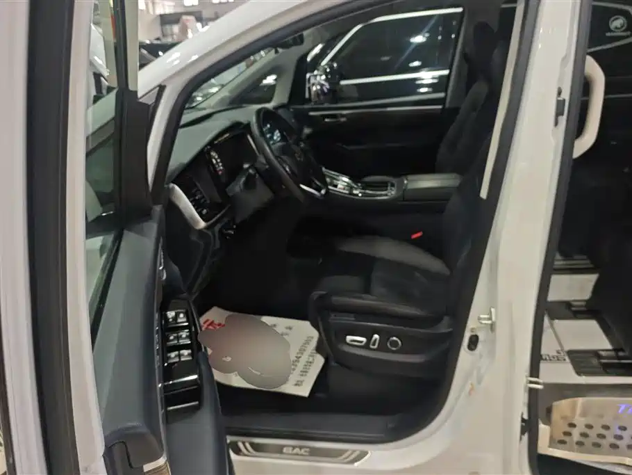 GAC Trumpchi Trumpchi M8 2021 Leading Show Series 390T Ultimate Edition фото 9
